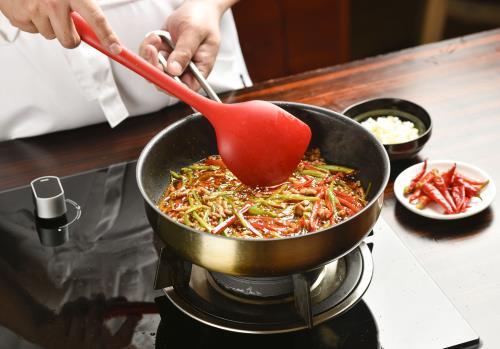 保定学烹饪去哪里？什么时间开课？